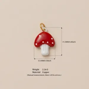 Vue détaillée du pendentif champignon rouge et blanc avec dimensions et informations