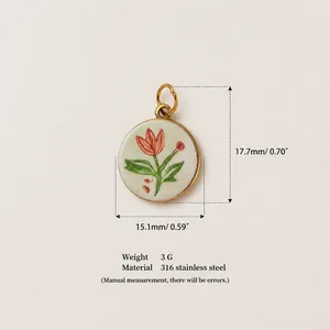 316 stainless steel flower pendant with 18K gold plating showing dimensions and 3g weight