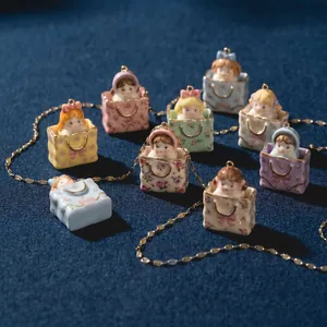 Collier Kawaii Avec Pendentif Poupée Sac à Main en Cuivre Plaqué Or Argent Chaîne en Acier Inoxydable pour Femme Bijoux Style Doux Cadeau