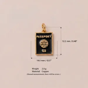 Dimensions détaillées du pendentif passeport et globe terrestre avec finition dorée