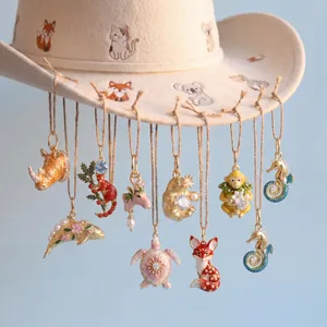 Pendentif Animal de Luxe en Cuivre Émaillé pour Femme Hippocampe Singe Renard Licorne Tortue Rhinocéros Plaqué Or Strass Bijoux Accessoire