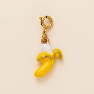 Ciondolo a forma di banana in smalto e acciaio inossidabile dorato per gioielli estivi