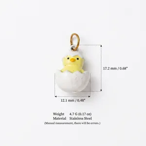 Detail view of stainless steel chick pendant showing 17.2mm height and 4.7g weight.