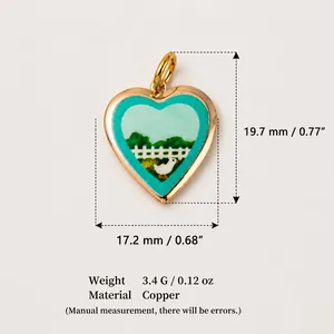 Detailed view of heart-shaped copper duck pendant with dimensions and weight info
