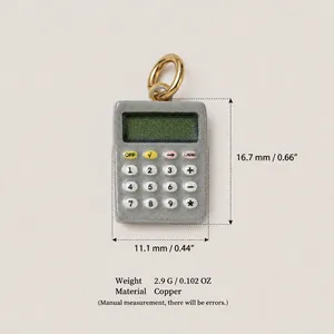 Pendentif mini calculatrice grise en cuivre avec anneau doré pour les bijoux DIY