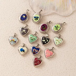 Vintage Floral Heart Oval Locket Pendant Necklace For Women Copper 14K Gold Plated Paperclip Chain DIY Jewelry Fashion Gift