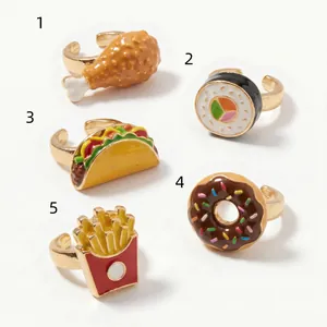 5er-Set bunte Ringe in Lebensmittelform mit Donut und Pommes Frites