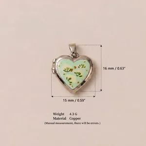 Pendente locket a forma di cuore con stampa floreale e finitura argento per gioielli DIY
