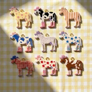 Collana con Ciondolo a Forma di Cavallo Colorato in Acciaio Inossidabile per Donna Uomo Gioielli con Animali dello Zodiaco Cowboy Occidentale Regalo
