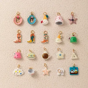 Pendentifs en Émail Bottes de Cow-boy pour la Fabrication de Bijoux DIY Cuivre Plaqué Or Gâteau Nuage Étoile Coquillage Femme