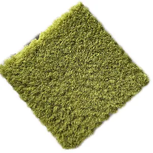 Tapis carré vert clair à poils longs avec texture velours épais pour la chambre