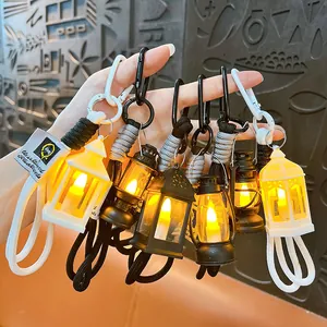 Retro LED olielamp sleutelhanger hanger met warm gloeiend licht voor tassen