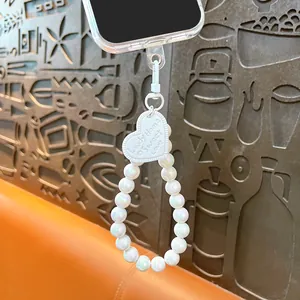 Elegant pearlescent beaded phone charm strap with heart tag for mobile accessories