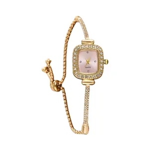 Elegante quadratische Strass-Damenuhr mit verstellbarem goldenem Kordelzug-Armband