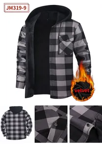 Détail d'une chemise en flanelle à carreaux pour homme avec capuche et velours.