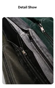 Dettaglio ravvicinato di felpe vintage in cotone lavato con cerniere in metallo premium