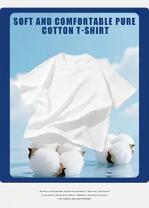 Detail of 300g heavyweight pure cotton boxy T-shirt with premium natural cotton fiber texture
