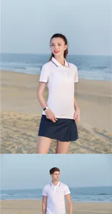 Polo blanc en coton mercerisé respirant avec un col rayé élégant pour l'été chaud