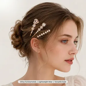 Barrettes à Cheveux en Or avec Strass Cœur et Fleur Accessoires de Cheveux en Alliage Mariage pour Femmes Pinces Latérales Bijoux
