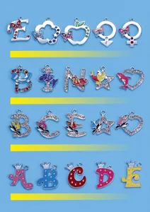 Catalogo di ciondoli da 30 mm in smalto e diamanti per la creazione di gioielli