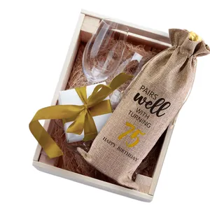 Jutesack für Weinflaschen zum 75. Geburtstag im eleganten Holzkiste Geschenkset