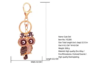 Vue détaillée du porte-clés hibou en strass montrant les dimensions, le poids et les matériaux