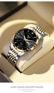 Nahaufnahme einer luxuriösen Herrenuhr mit zweifarbigem Band und schwarzem Zifferblatt