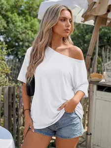Stylish white off-shoulder loose cotton T-shirt for a chic summer Y2K street style look