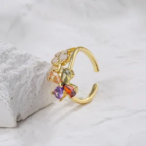Elegante 18K vergulde open bloemenring met gekleurde zirkoonstenen