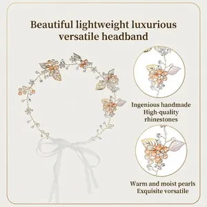 Bandeau fait main style forêt avec perles, feuilles dorées et cristaux étincelants