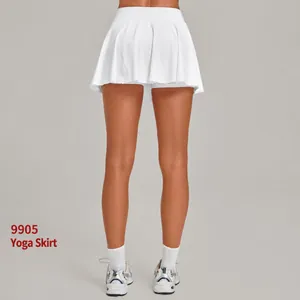 Jupe de tennis plissée blanche à taille haute avec short intégré pour le fitness