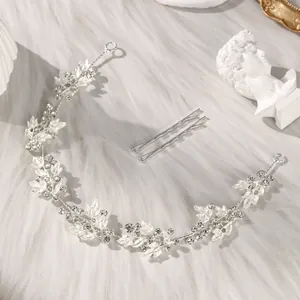 Eleganter Strass-Blumen-Haarband mit silbernem Blattdesign und passenden Haarnadeln