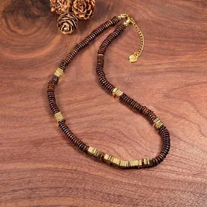 Vintage Copper Alloy Spliced Natural Coconut Shell Necklace For Women Men Retro Light Luxury Design Clavicle Chain Jewelry