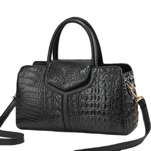 Elegant black crocodile pattern handbag with large capacity and crossbody strap