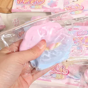 Jouet de décompression fleur de cerisier avec fluide cristallin rose et bleu relaxant