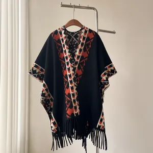Châle Poncho Ethnique Vintage Jacquard Géométrique Avec Glands Pour Femmes Chaud Aspect Cachemire Polyester Enveloppant Automne Hiver