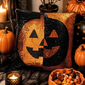 Vista detallada de la funda de almohada de lentejuelas reversibles de calabaza Halloween