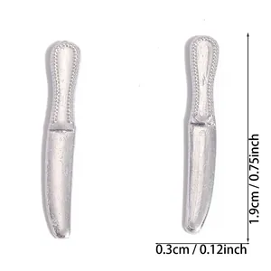 Detailansicht von 1,9 cm Miniatur-Silberlegierungsmessern für Puppenhäuser mit Maßen