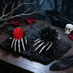 Ζευγάρι κλιπ μαλλιών Halloween με χέρι σκελετού, μαύρο δίχτυ και γοτθικά λουλούδια