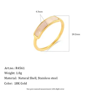 Bague élégante en acier inoxydable plaqué or 18 carats avec incrustation de nacre naturelle