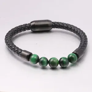 Bracciale in pelle nera intrecciata con perle occhio di tigre verdi 6mm e chiusura magnetica