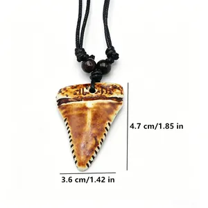 Collier pendentif dent de requin en résine style tribal vintage avec dimensions