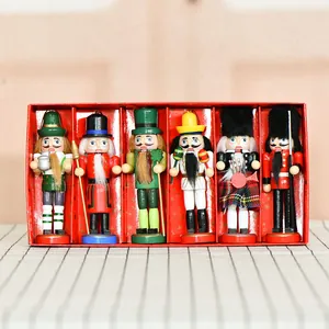 Set di sei schiaccianoci in legno da 13 cm in costumi tradizionali in scatola regalo