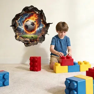 Δυναμικό 3D αυτοκόλλητο τοίχου με φλεγόμενη μπάλα ποδοσφαίρου που σπάει τον τοίχο
