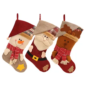 Set di 3 calze di Natale rustiche con Babbo Natale pupazzo di neve e renna 3D per decoro