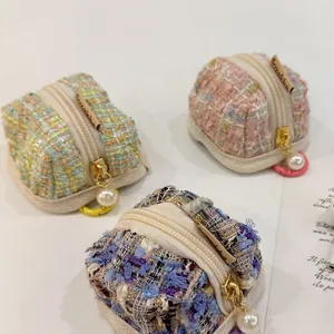 Mini custodia per auricolari in tweed a quadretti con ciondolo a perla per Bluetooth