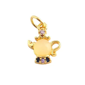 Elegante colgante en forma de tetera chapado en oro de 18k con piedra para joyería DIY