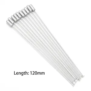 Dettaglio di spilli per spille lunghi argento 120mm per creazione di gioielli fai-da-te