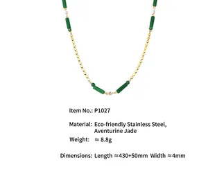 Détail du collier en aventurine en forme de bambou avec chaîne en acier inoxydable doré