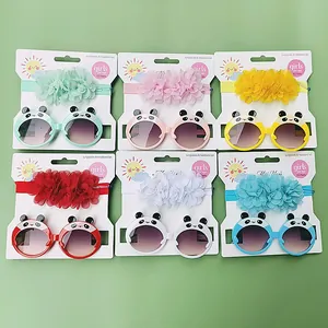Vue détaillée de lunettes de soleil panda et de bandeaux floraux pour fillettes en couleurs